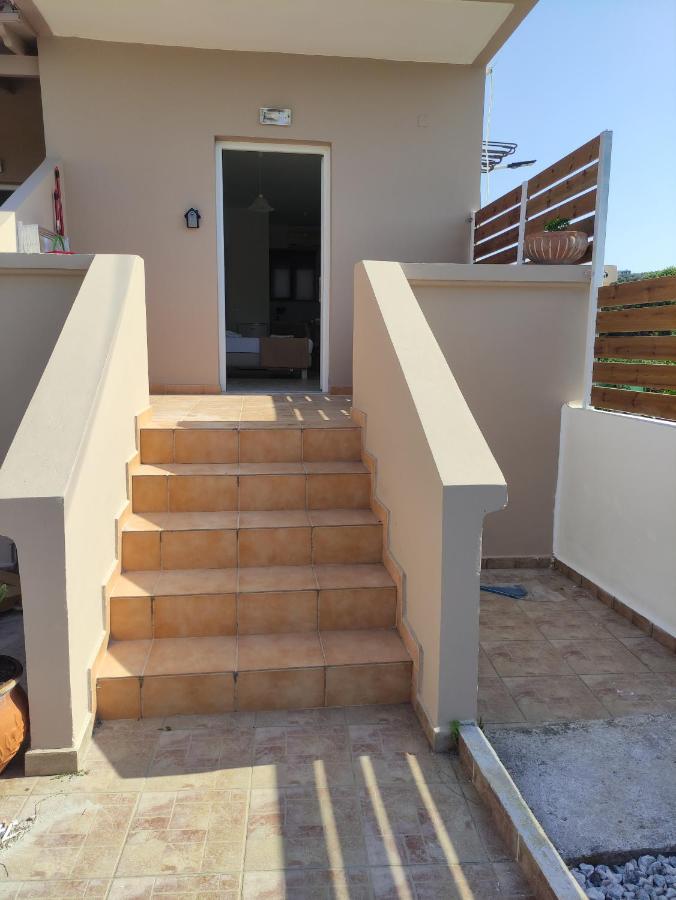 # 6 Giorgos & Chara Apartments Nea Kydonia Esterno foto