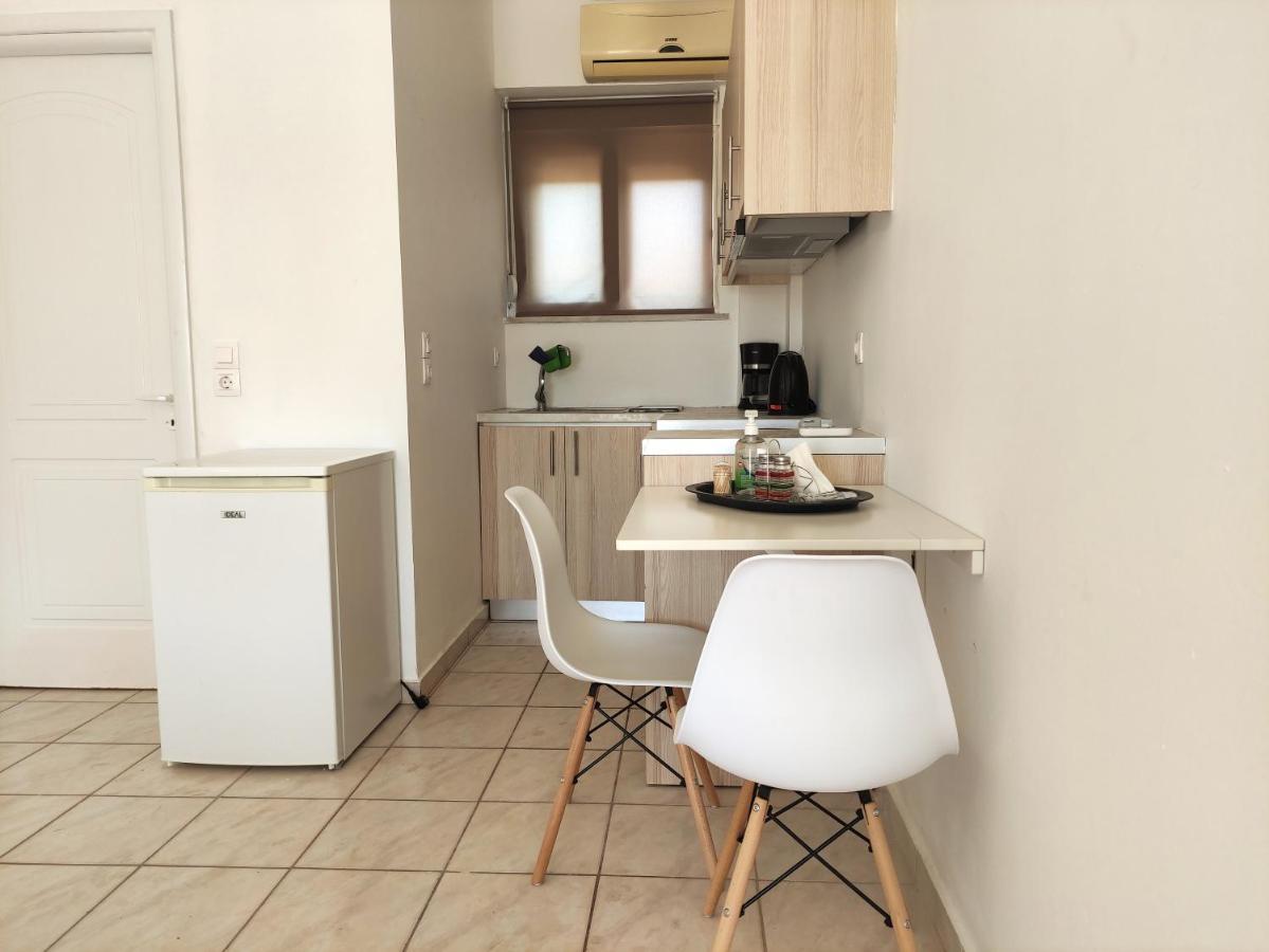 # 6 Giorgos & Chara Apartments Nea Kydonia Esterno foto