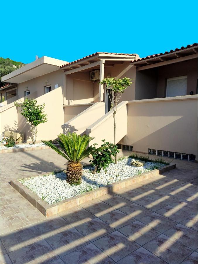 # 6 Giorgos & Chara Apartments Nea Kydonia Esterno foto