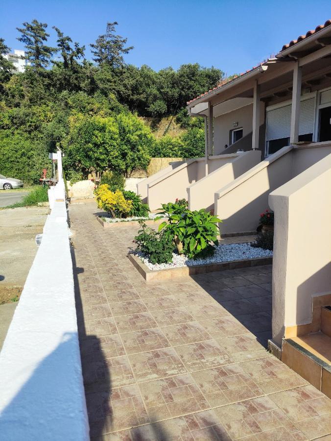 # 6 Giorgos & Chara Apartments Nea Kydonia Esterno foto